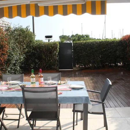 3p En Rdj Avec Jardin Et Terrasse, à 5 Min Et Restaurants, Parking Privé, Climatisé - Fr-1-252a-59 Appartement *